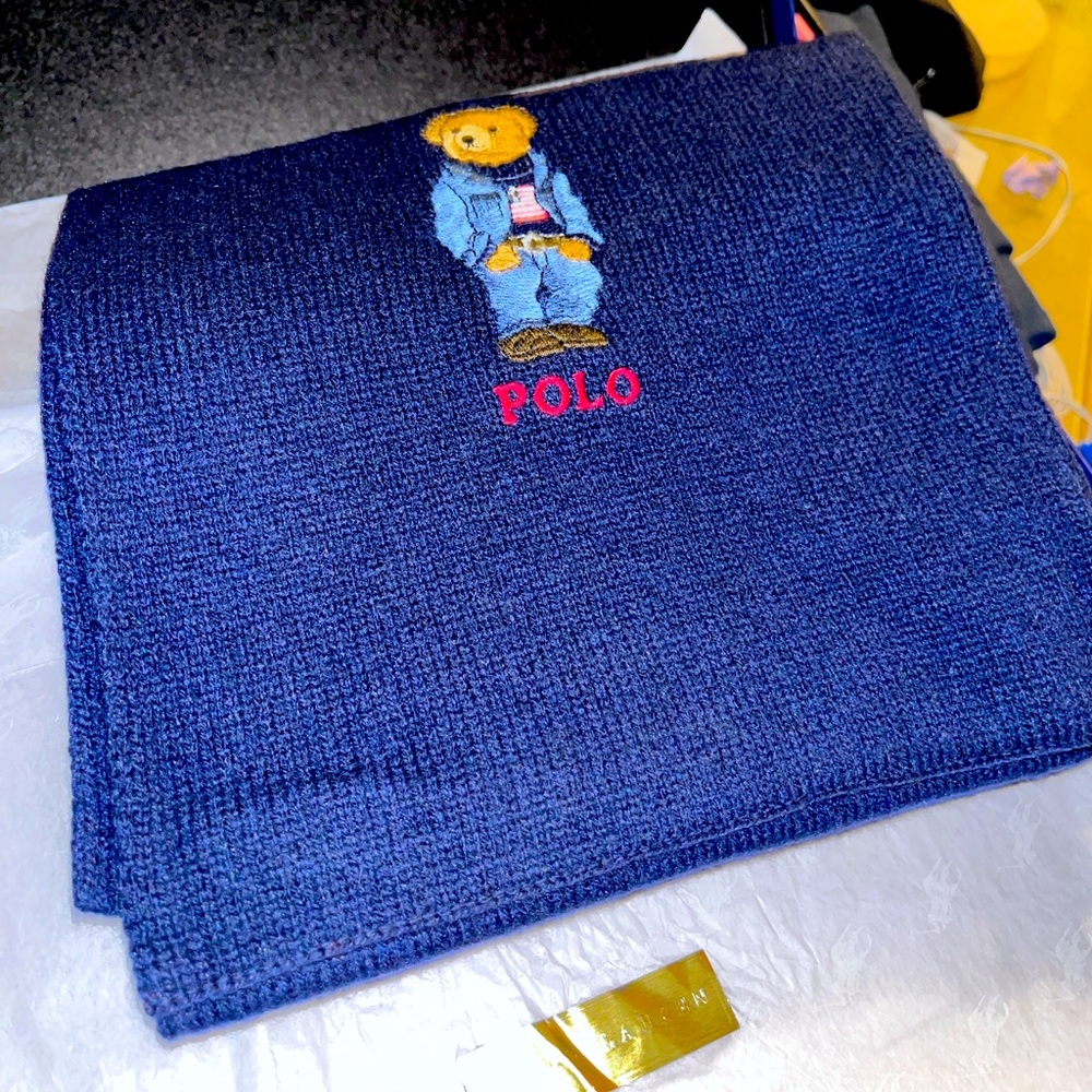 Polo by Ralph Lauren Navy Blue Knit Accessory Scarf for the winter